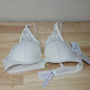 Auden Bra Natural White 32B